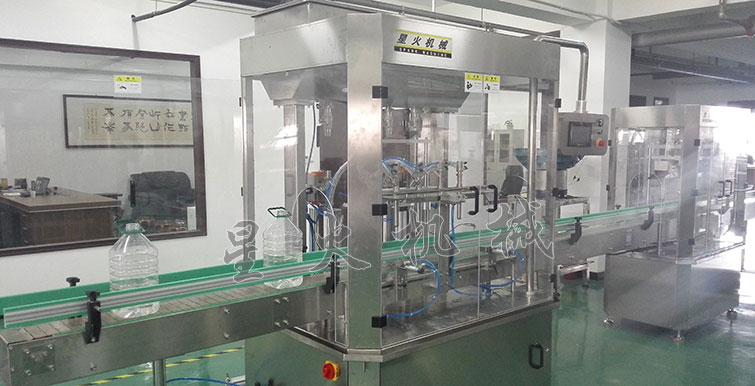 糖（táng）漿灌裝生產線，果（guǒ）蜜灌裝生產線